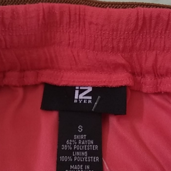 IZ Byer skirt and belt set. - Picture 4 of 7